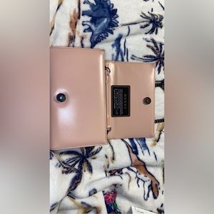 i am selling because i don’t use it anymore it’s a bit too small